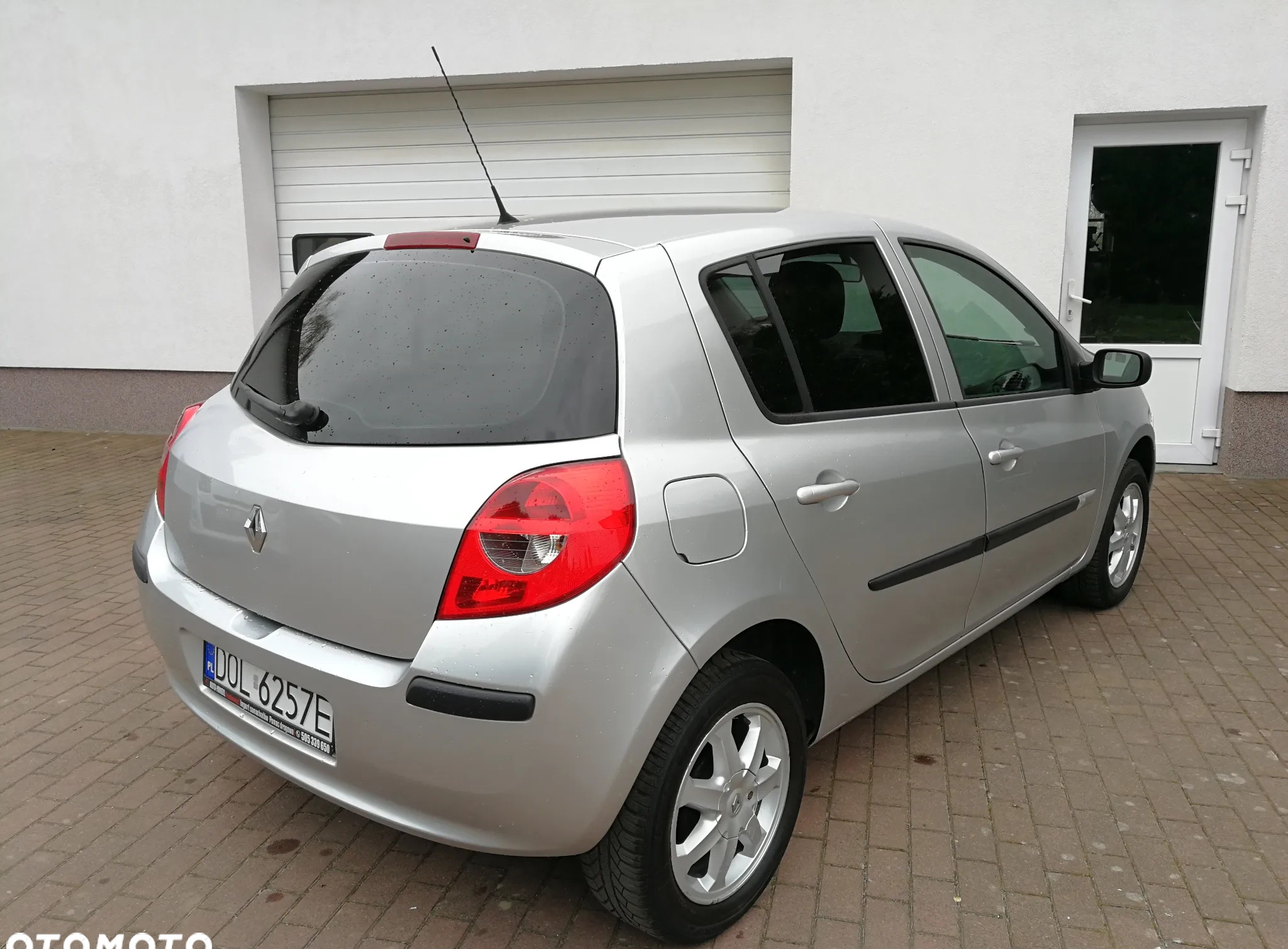 Renault Clio cena 10900 przebieg: 168000, rok produkcji 2007 z Oleśnica małe 92